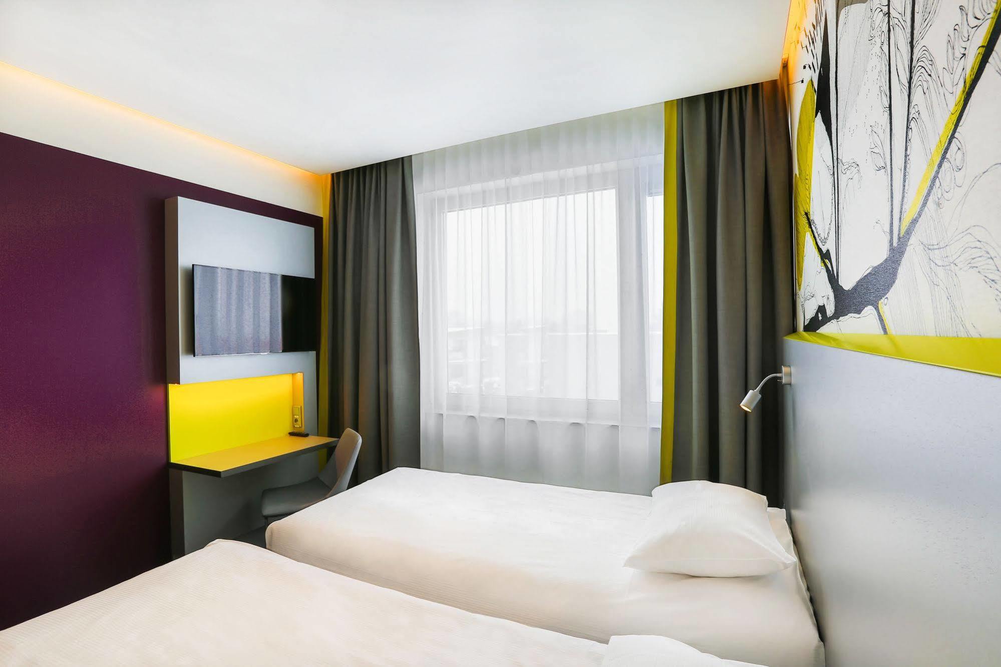 Qubus Hotel Zory Exterior photo